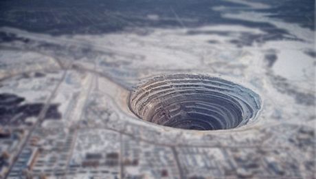 Sunetul care a speriat NASA: Ce s-a auzit cu adevărat în cea mai adâncă groapă săpată de om?