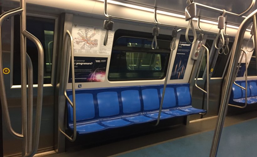 Vagoanele de metrou se dezinfectează?