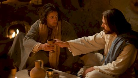 Ce a făcut Iuda Iscarioteanul cu cei 30 de arginți obţinuţi din vânzarea lui Iisus?
