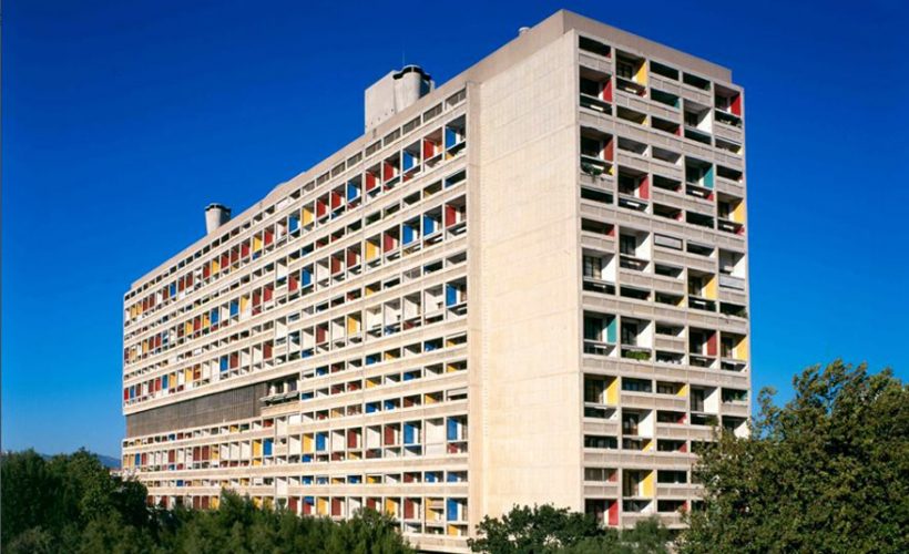 Unde a fost construit primul BLOC din lume și cum arată azi? Care a fost primul bloc din București?