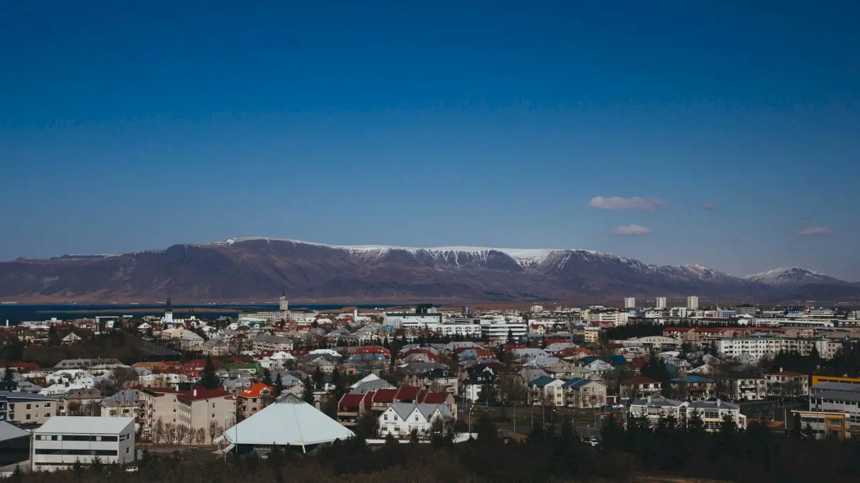 Care este singura țară unde oamenii nu au nume de familie?