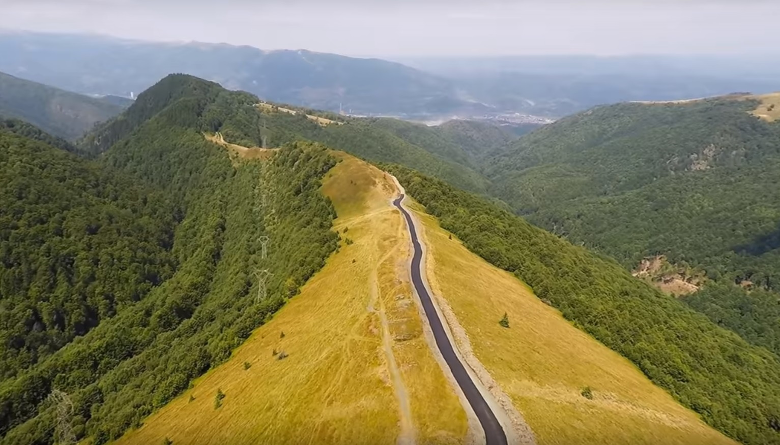 Drumul Lui Emir Cum arată Drumul lui Mihai Viteazul, unul dintre cele mai spectaculoase?