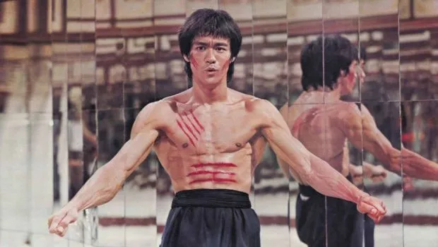 Cât de rapid era Bruce Lee? Chiar putea prinde boabe de orez în aer cu bețișoarele?