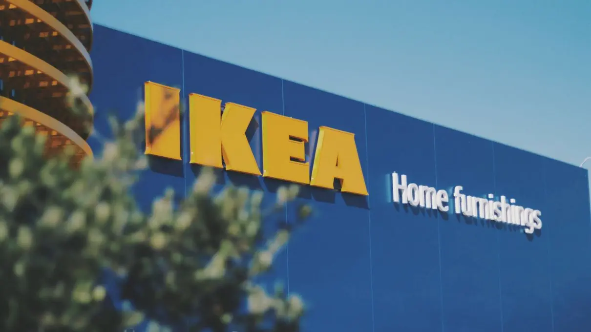 De ce produsele IKEA poartă denumiri „ciudate” și cum sunt alese aceste nume?
