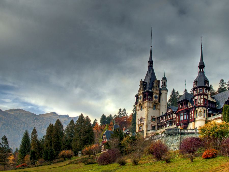 Castelul_Peles,_Sinaia_-_Vedere_panoramica