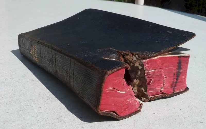 E adevărat că Biblia i-a salvat viața unui soldat pe câmpul de luptă?