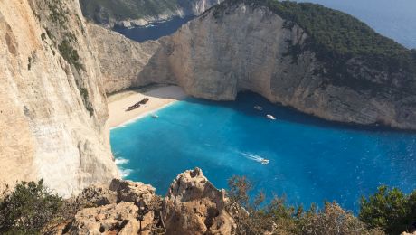 Care este povestea epavei de pe plaja Navagio din Zakynthos?