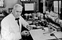 Cum a fost descoperită penicilina? Cine a fost primul om care a folosit antibioticul?