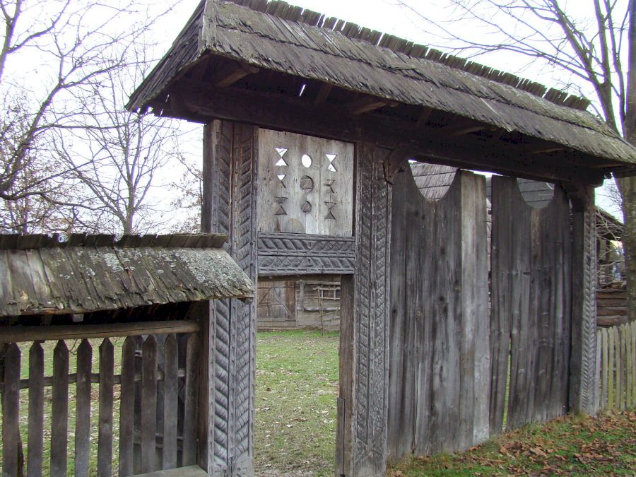 poarta-Maramures