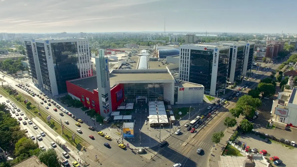 Care este cel mai mare mall din București? Dar din România?