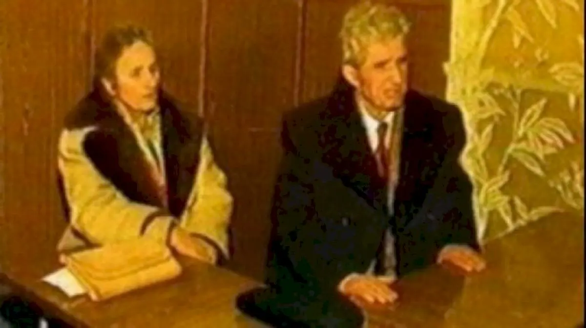 Cât costa paltonul de lux în care a murit Elena Ceaușescu?