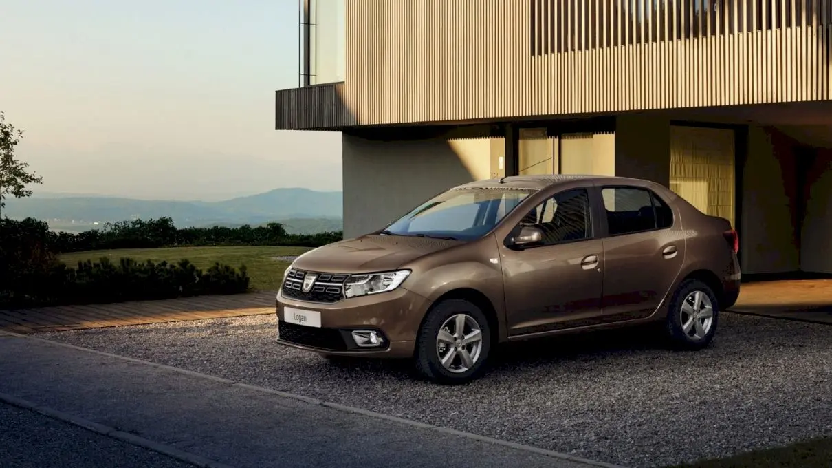 De unde vine numele modelului Dacia Logan?
