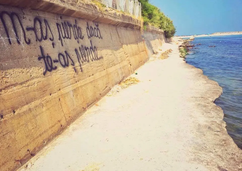 Care sunt cele mai frumoase mesaje scrise pe pereții României?