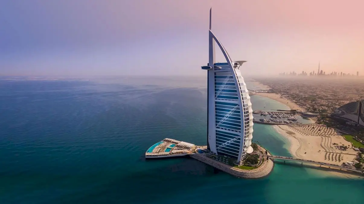 De ce Burj Al Arab are șapte stele? Ce oferă în plus hotelul?