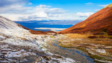 De ce formele de relief din Țara de Foc poartă nume românești? În Argentina există Vârful Sinaia, lacul Broșteni și râul Ureche