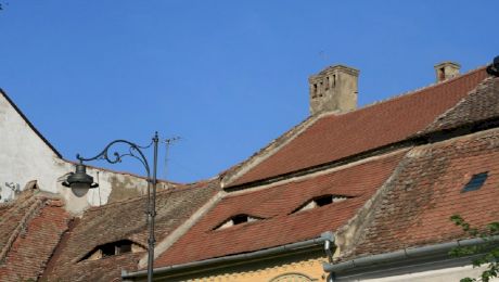 De ce casele din Sibiu au ochi?