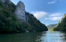 De ce locul unde Dunărea face defileu se numește La Cazane?