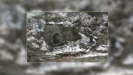Care este povestea tunelului de sub Munții Bucegi?