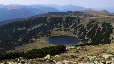 Care este cel mai adânc lac din România? Topul lacurilor adânci