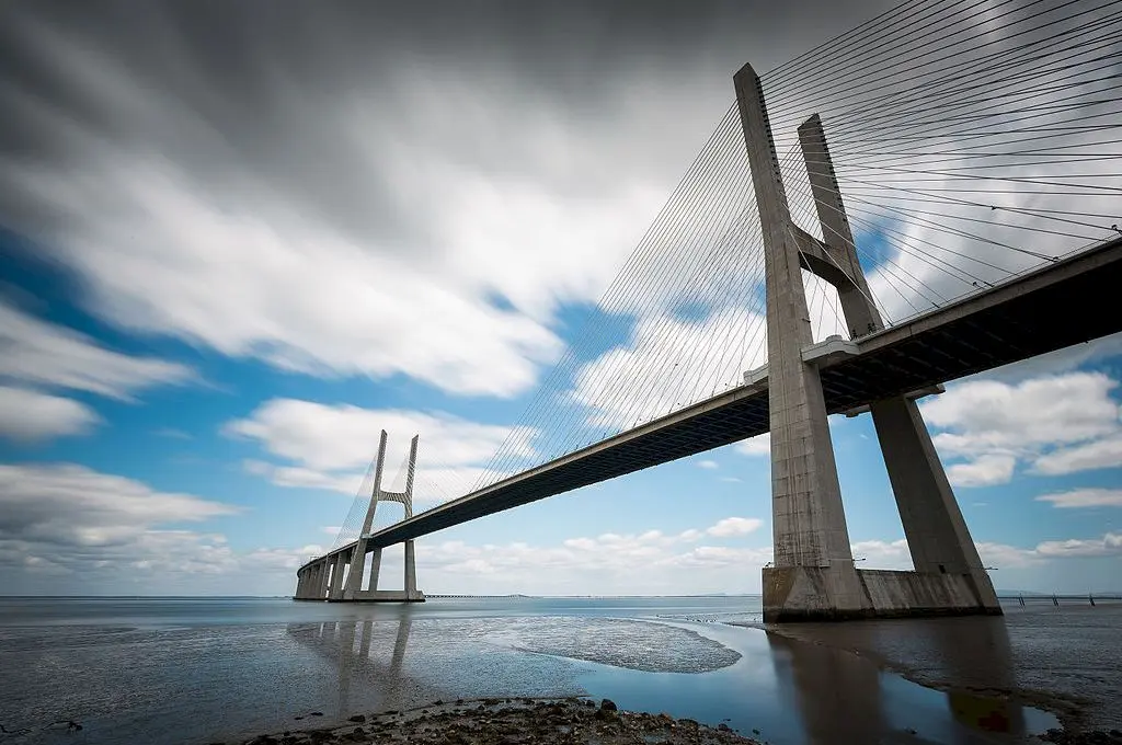 Care este cel mai lung pod din Europa? Când a fost construit?