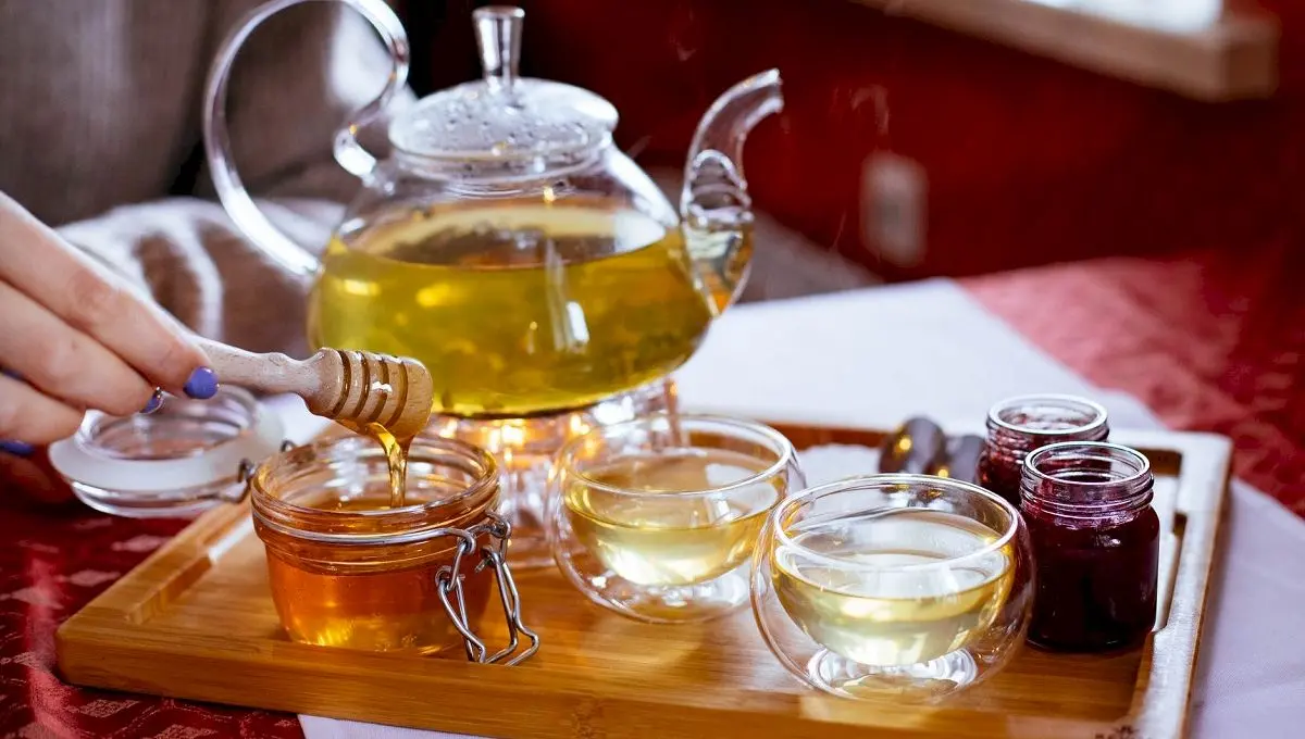 Este sau nu adevărat că mierea în ceai este toxică?