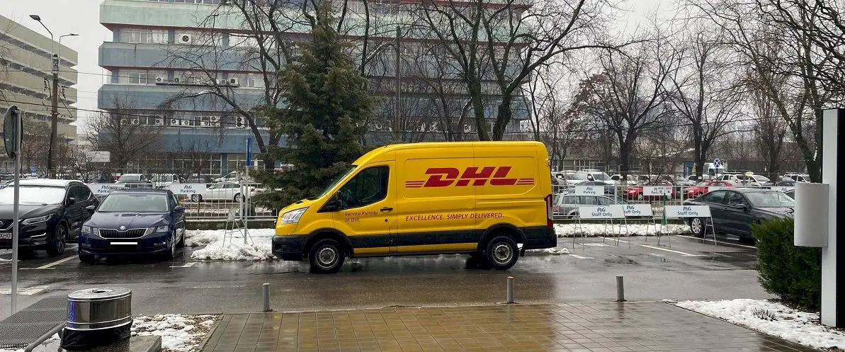 De la ce vin inițialele DHL ale companiei de curierat?