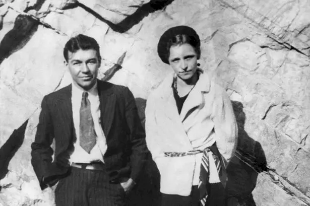 Cine au fost Bonnie și Clyde? Cum au terorizat cei doi Statele Unite ale Americii?
