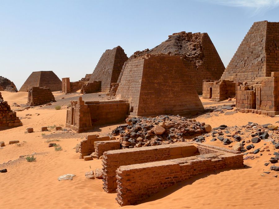 Piramidele Meroe