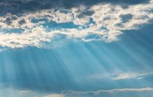 De unde vine expresia „în al nouălea cer”? Unde își are originea?
