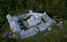 Care este povestea mănăstirii Tismana, cea mai veche din Țara Românească?