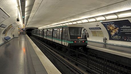 De ce trenurile de sub pământ se numesc… metrouri? De unde vine numele de metrou?