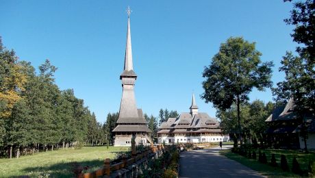 E adevărat că în România există cea mai înaltă biserică de lemn din Europa?