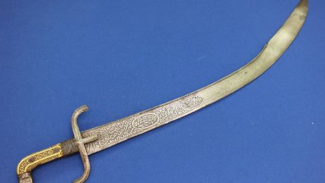 De ce săbiile otomanilor erau curbate? De unde vine numele de iatagan?