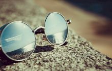 Cum au apărut ochelarii de soare? Cine a inventat ochelarii de soare?