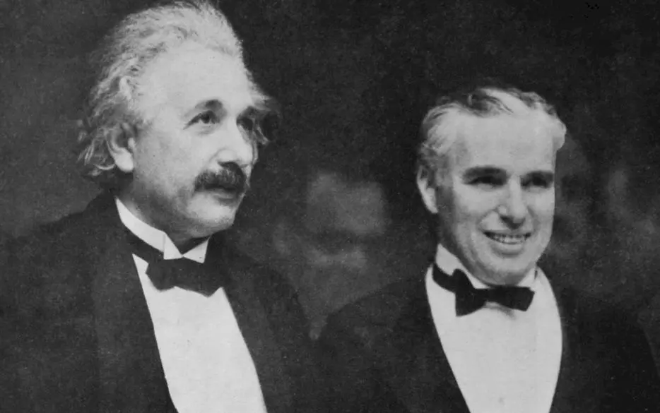 Ce i-a spus Albert Einstein lui Charlie Chaplin când l-a întâlnit?