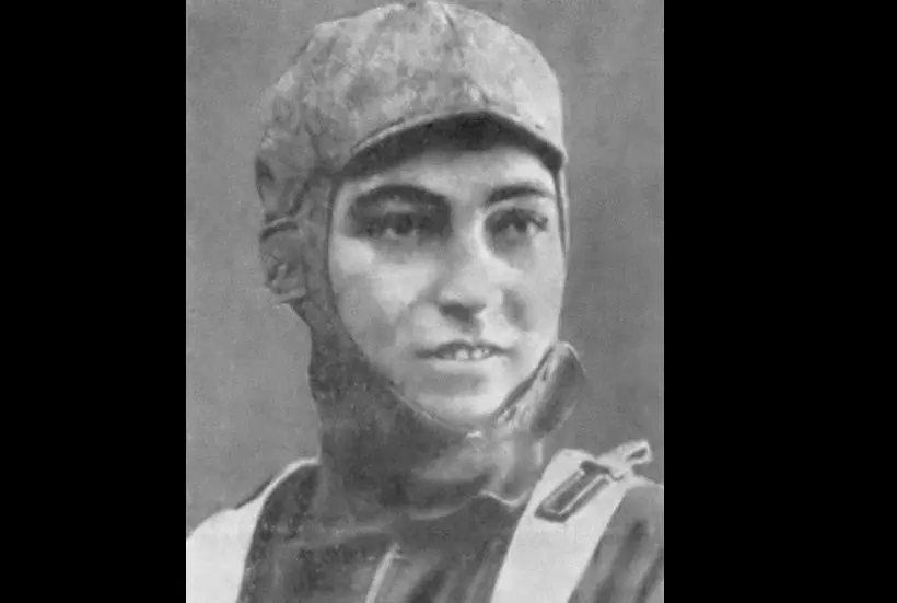 Cine a fost prima femeie parașutist din România?