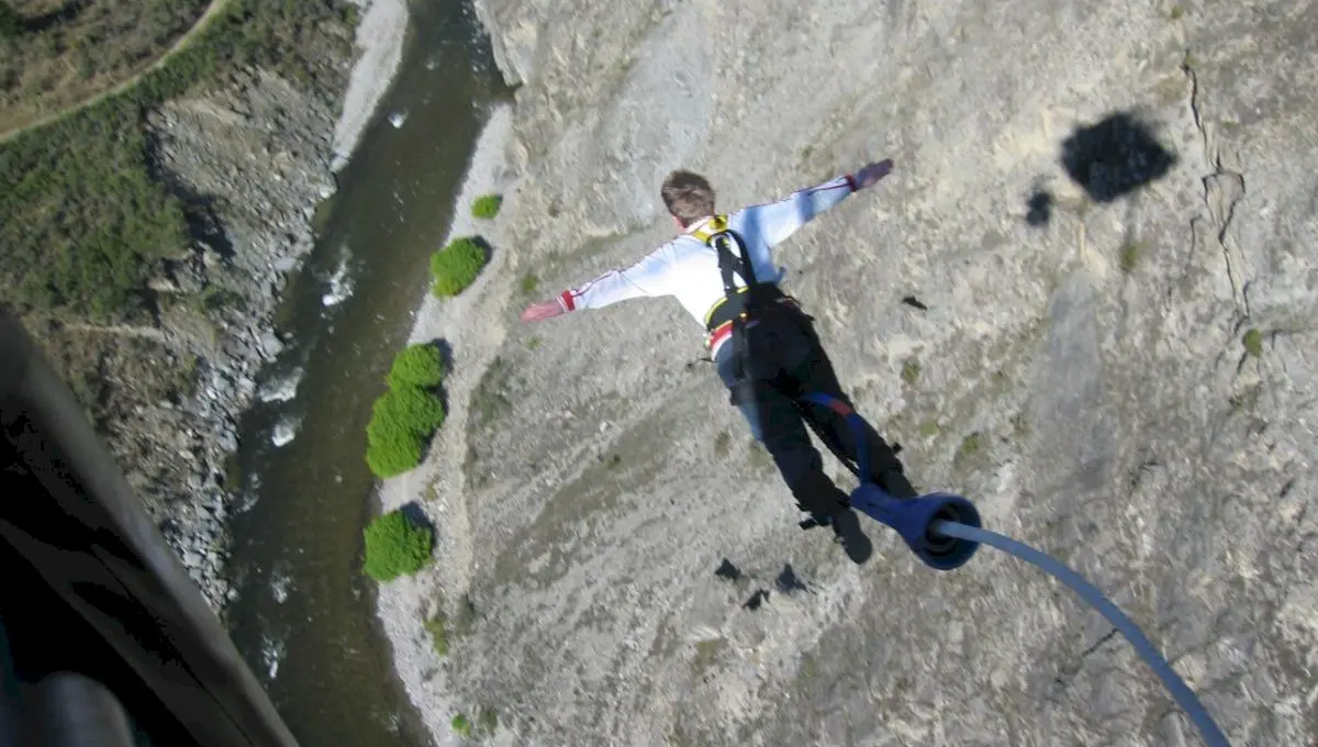 5 locuri spectaculoase unde să faci bungee jumping