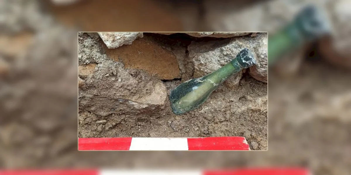 Arheologii au găsit o sticlă cu răvaș lângă mormântul Veronicăi Micle. Pe răvaș, un mesaj