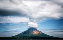 Care este țara cu cei mai mulți vulcani activi din lume?