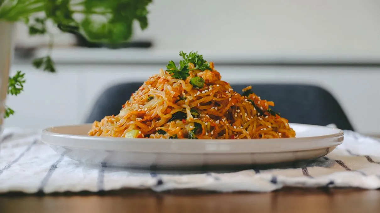 Ce este pad thai? Cum se prepară pad thai?