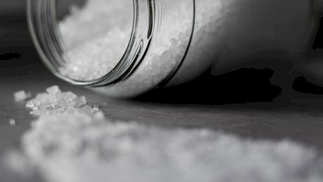 Care e diferența dintre sare de mare și sare de masă?