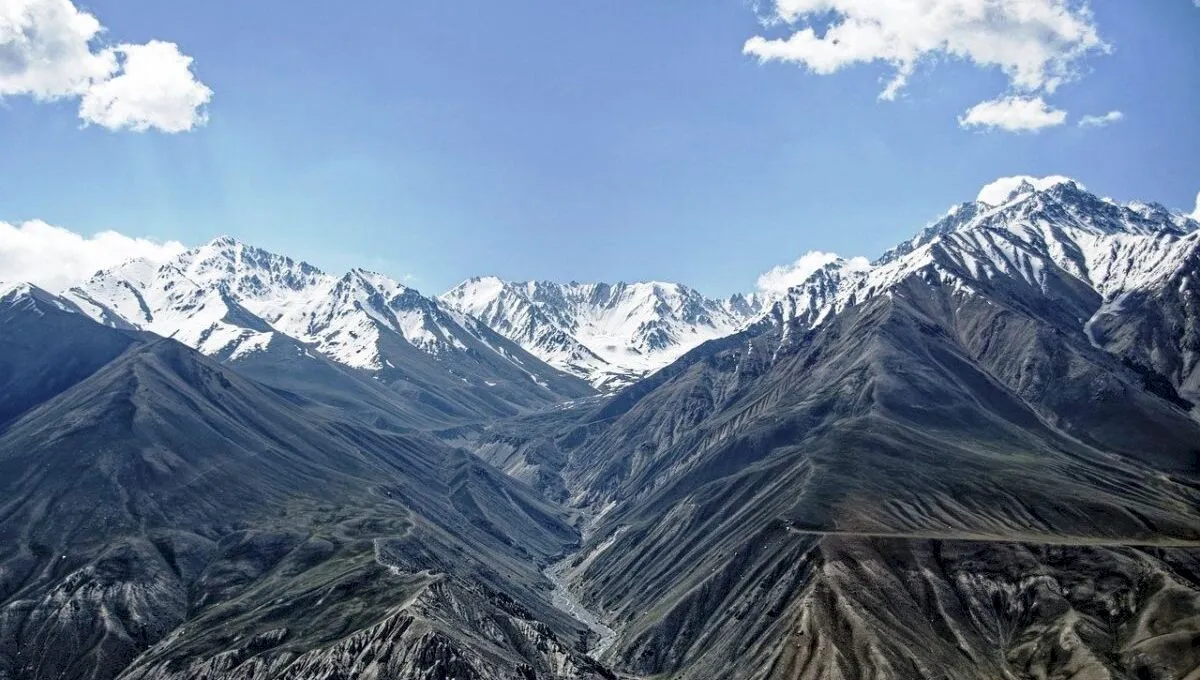 De ce Munții Pamir sunt supranumiți „Acoperișul lumii”?