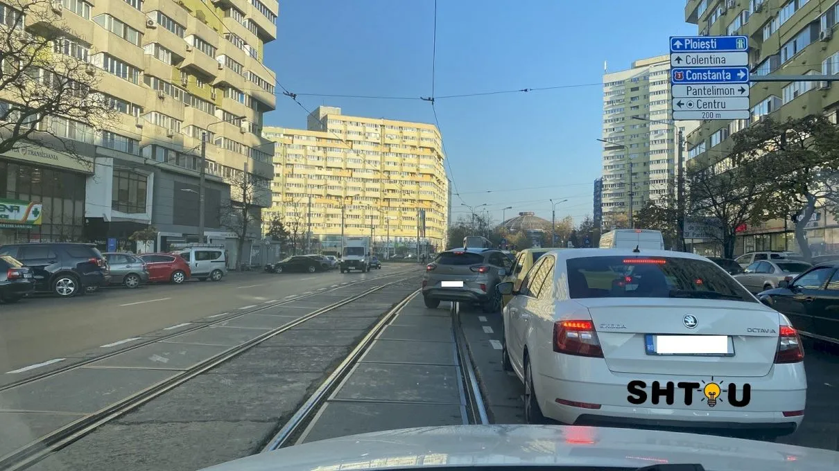 Curiozități despre blocajul în trafic. Cât petrec bucureștenii pe an în trafic?