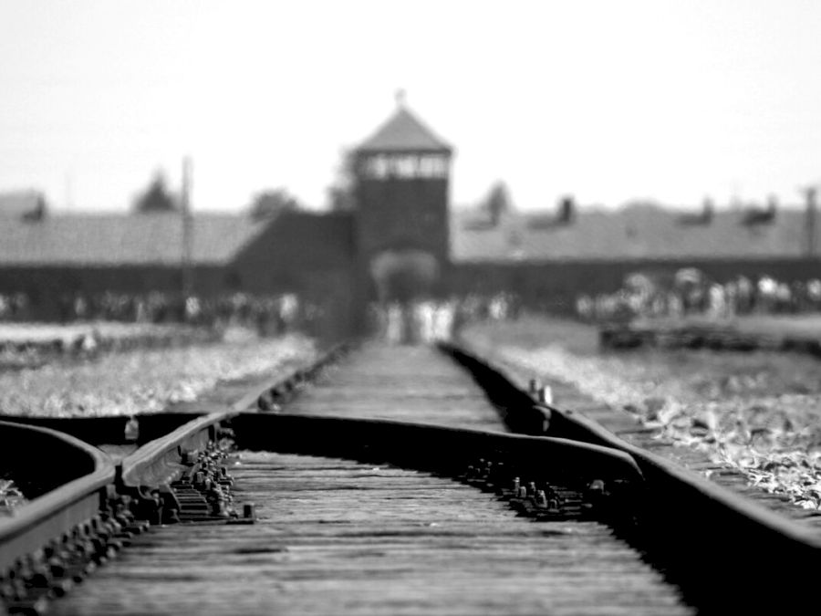 birkenau-auschwitz-concentration-camp-53442