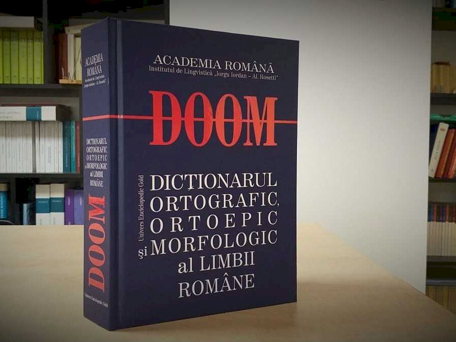 DOOM-DICTIONAR-ROMAN