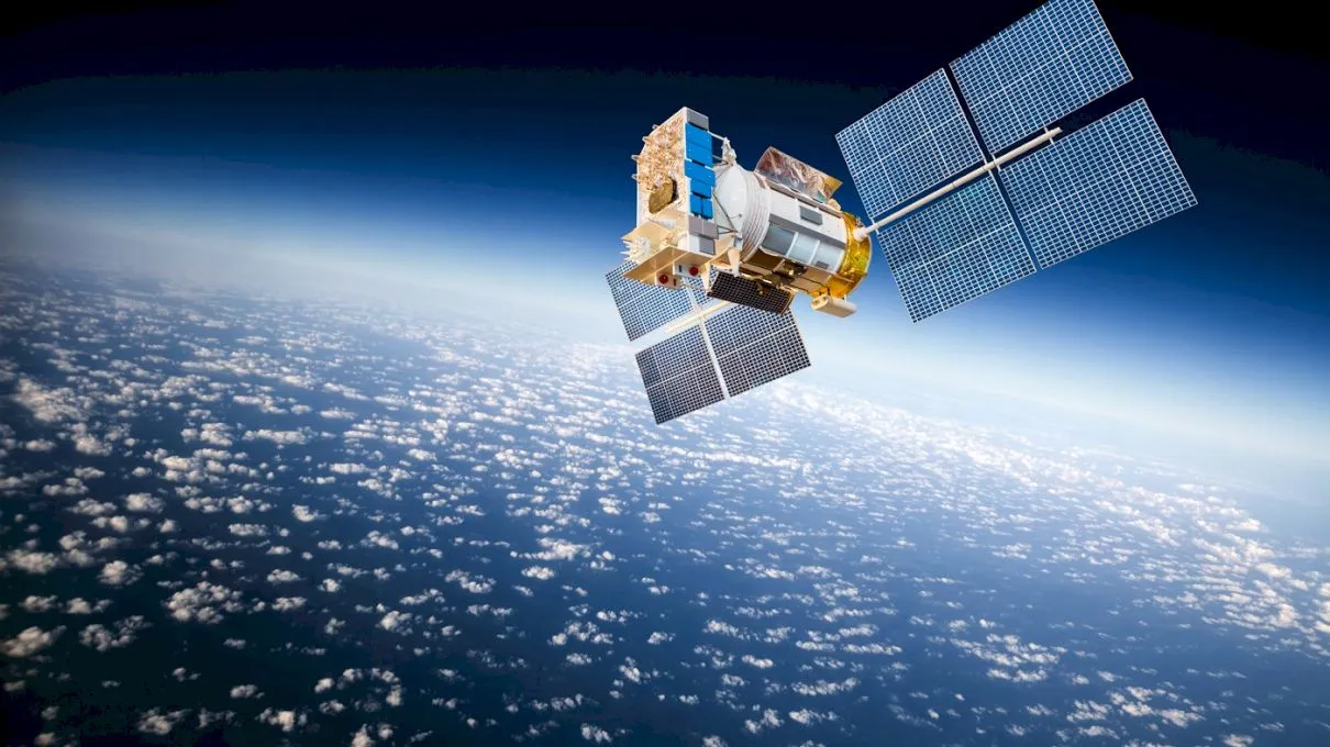 Curiozități despre sateliți. Cu ce viteză se deplasează și la ce folosesc sateliții?