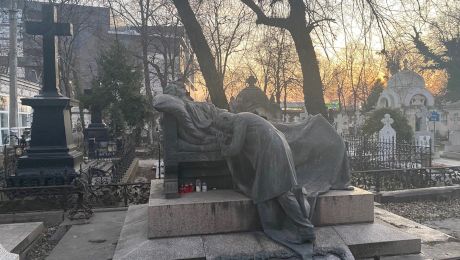 Cea mai tristă poveste din Cimitirul Bellu: copiii moșierului Poroineanu s-au căsătorit fără să ştie că sunt fraţi