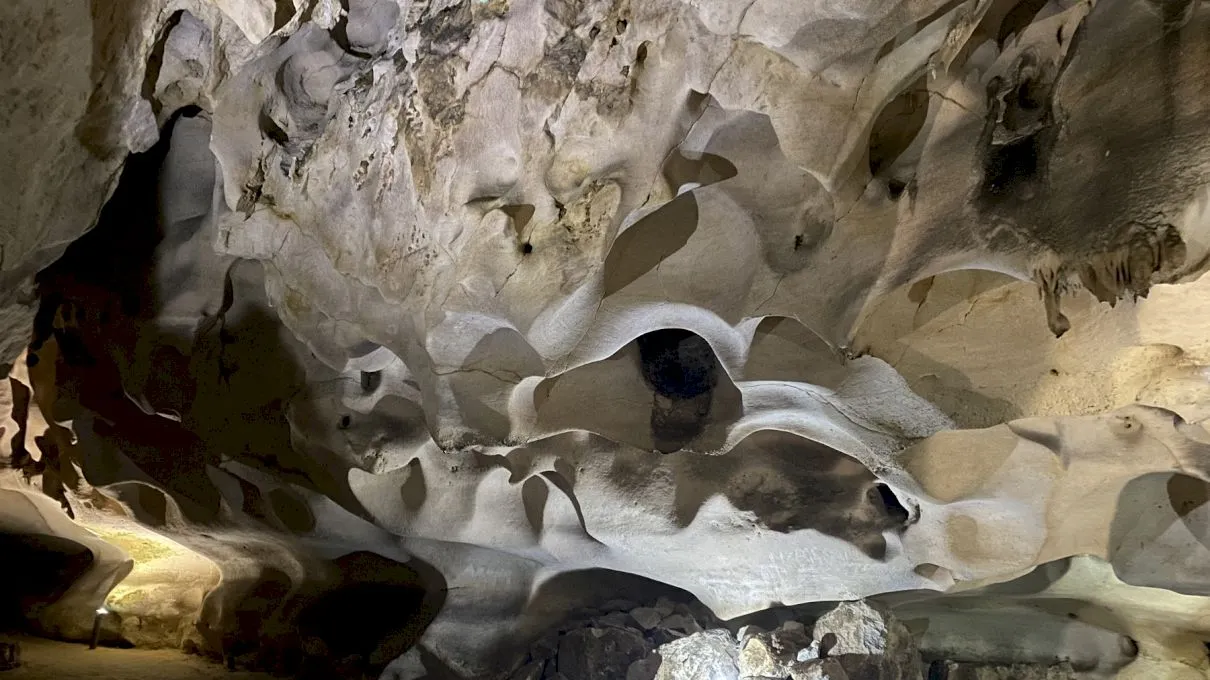Curiozități despre peșteri. Care este cea mai mare peșteră din lume?
