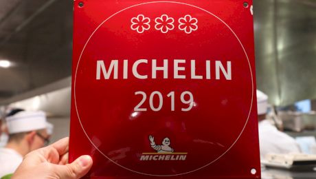 Cum se acordă stele Michelin restaurantelor?