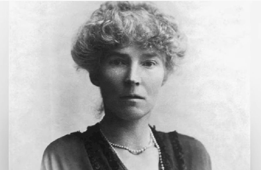 Gertrude Bell1